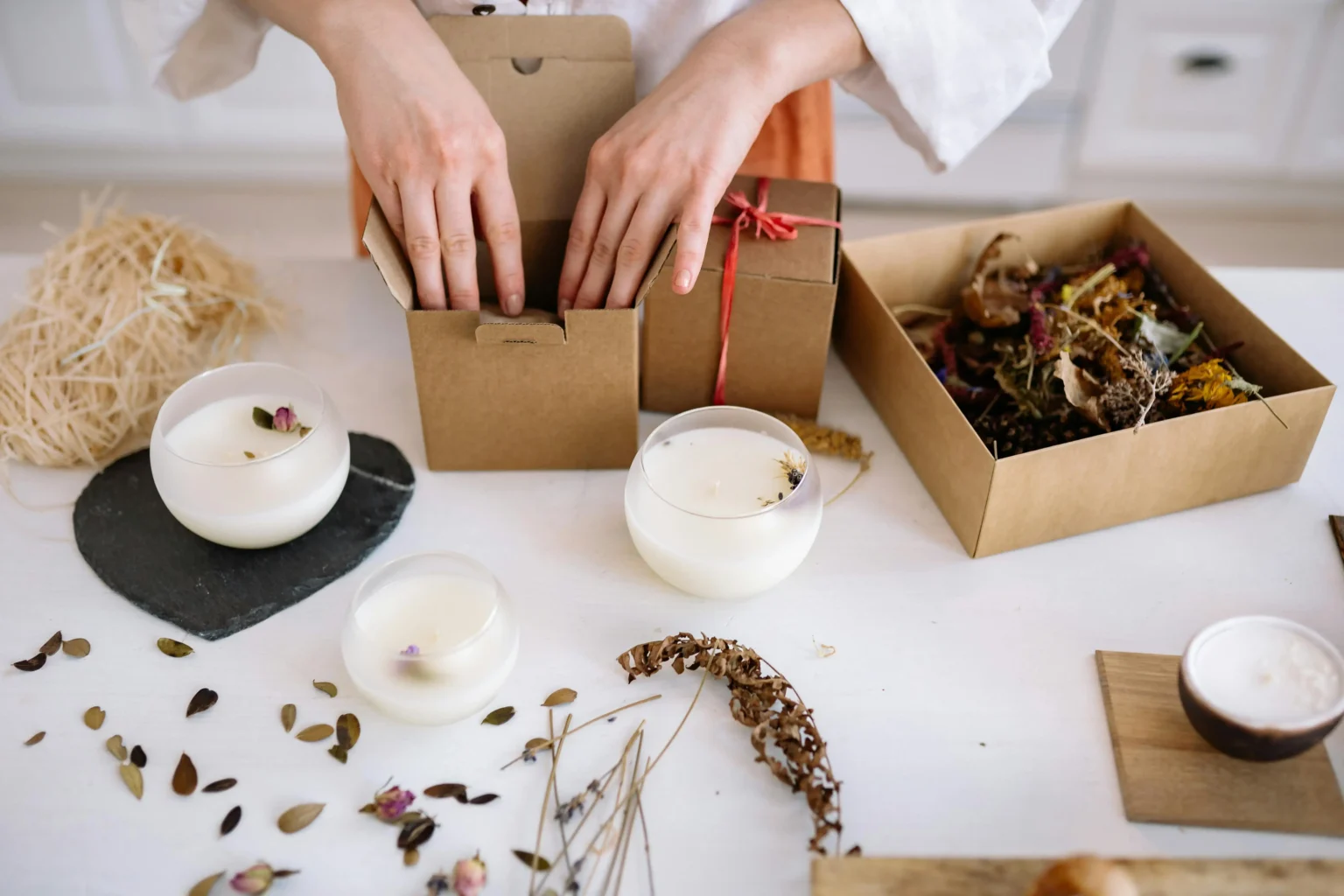 Custom Luxury Candle Boxes