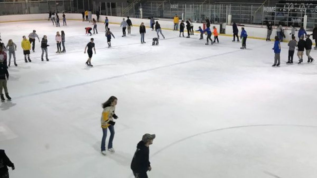 public skating foxborough